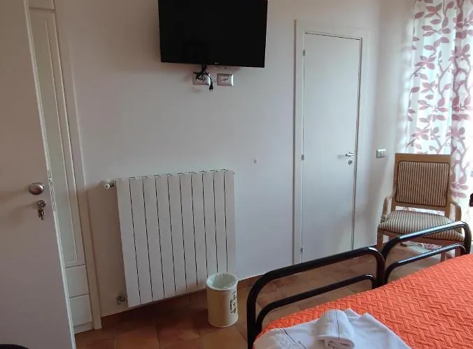 Casa Hermitage Couette-café 3*